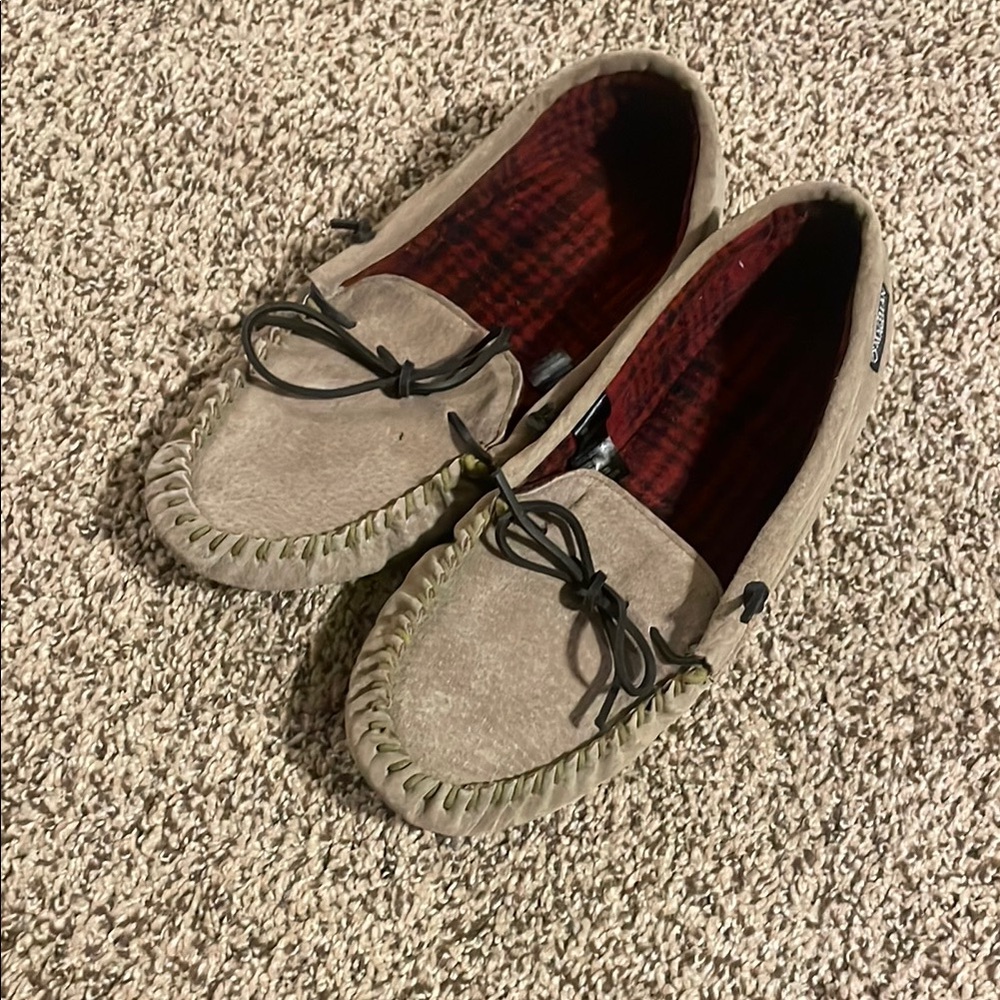 Magellan Outdoors Tan Loafers Slip-Ons Classic Design